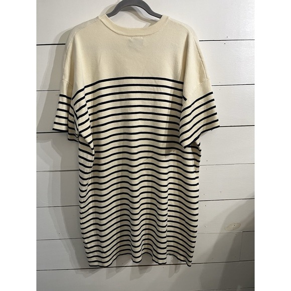 Tuckernuck Navy Size Large Knit Striped Frenchie‎ Dress Mini Short Sleeve - Picture 3 of 3